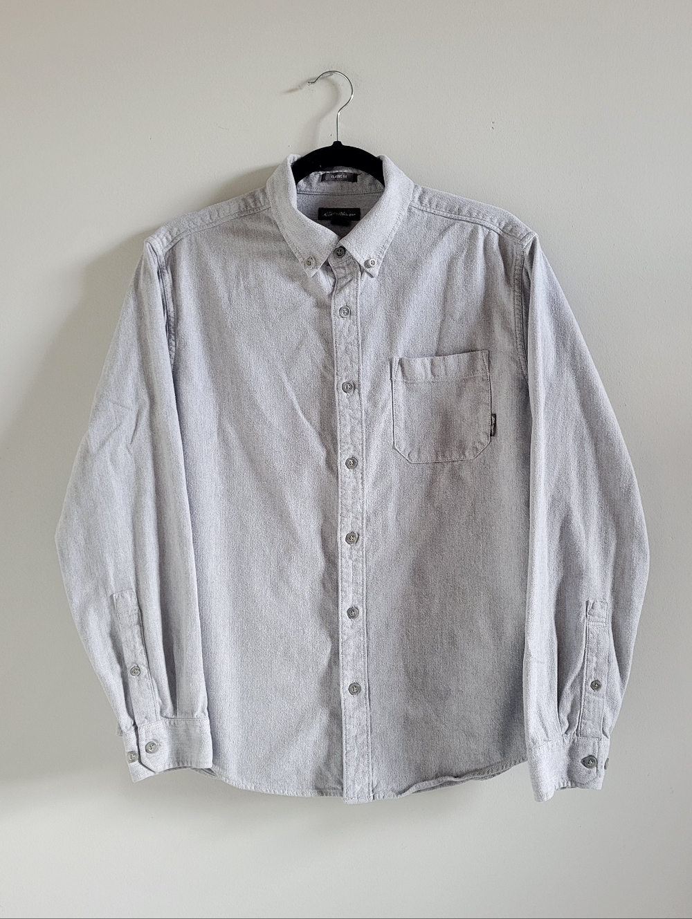 Eddie Bauer Classic Fit Light Gray Herringbone Button Up Shirt Flannel Medium